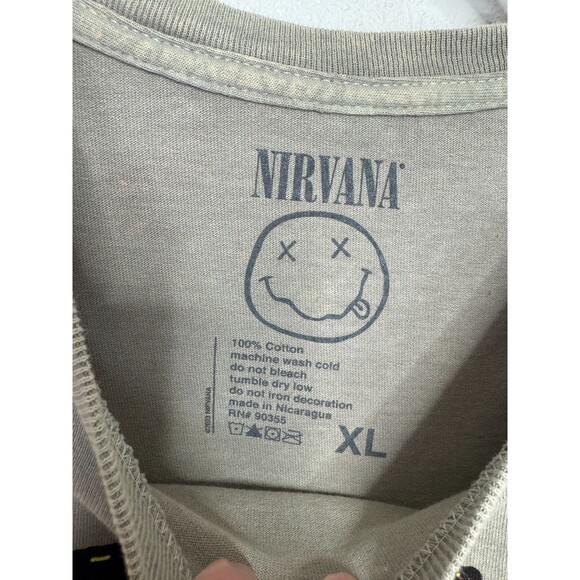 Nirvana XL Tie Dye Smiley T-Shirt Gray Mineral Wash Cotton Short Sleeve NWOT - Picture 5 of 7